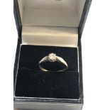 18ct gold diamond ring weight 2.6g