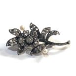Antique rose diamond and pearl gold and silver brooch measures approx 53mm by 27mm weight 10.9g
