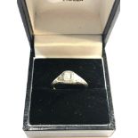 18ct white gold diamond ring