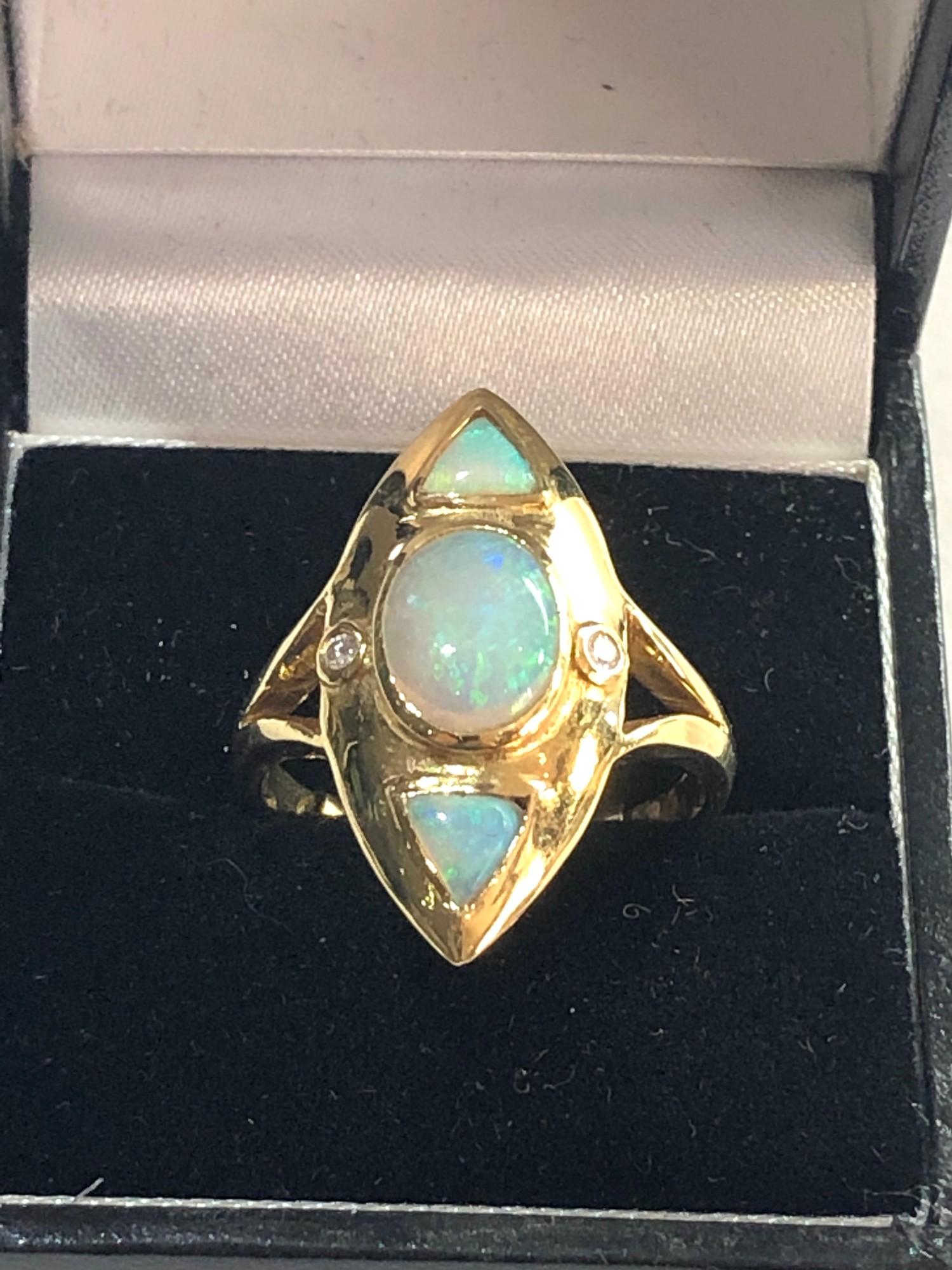 18ct gold diamond and opal ring