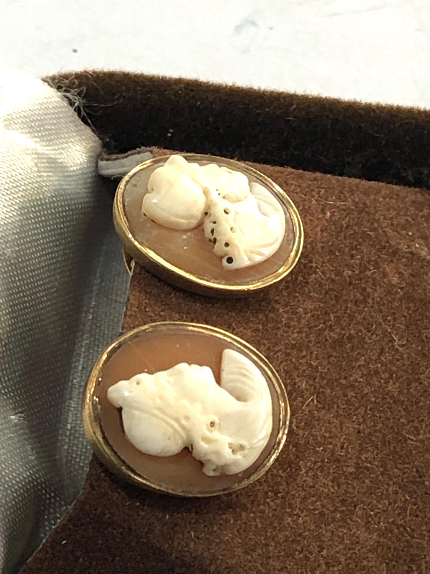 9ct gold cameo button collar studs - Image 2 of 3