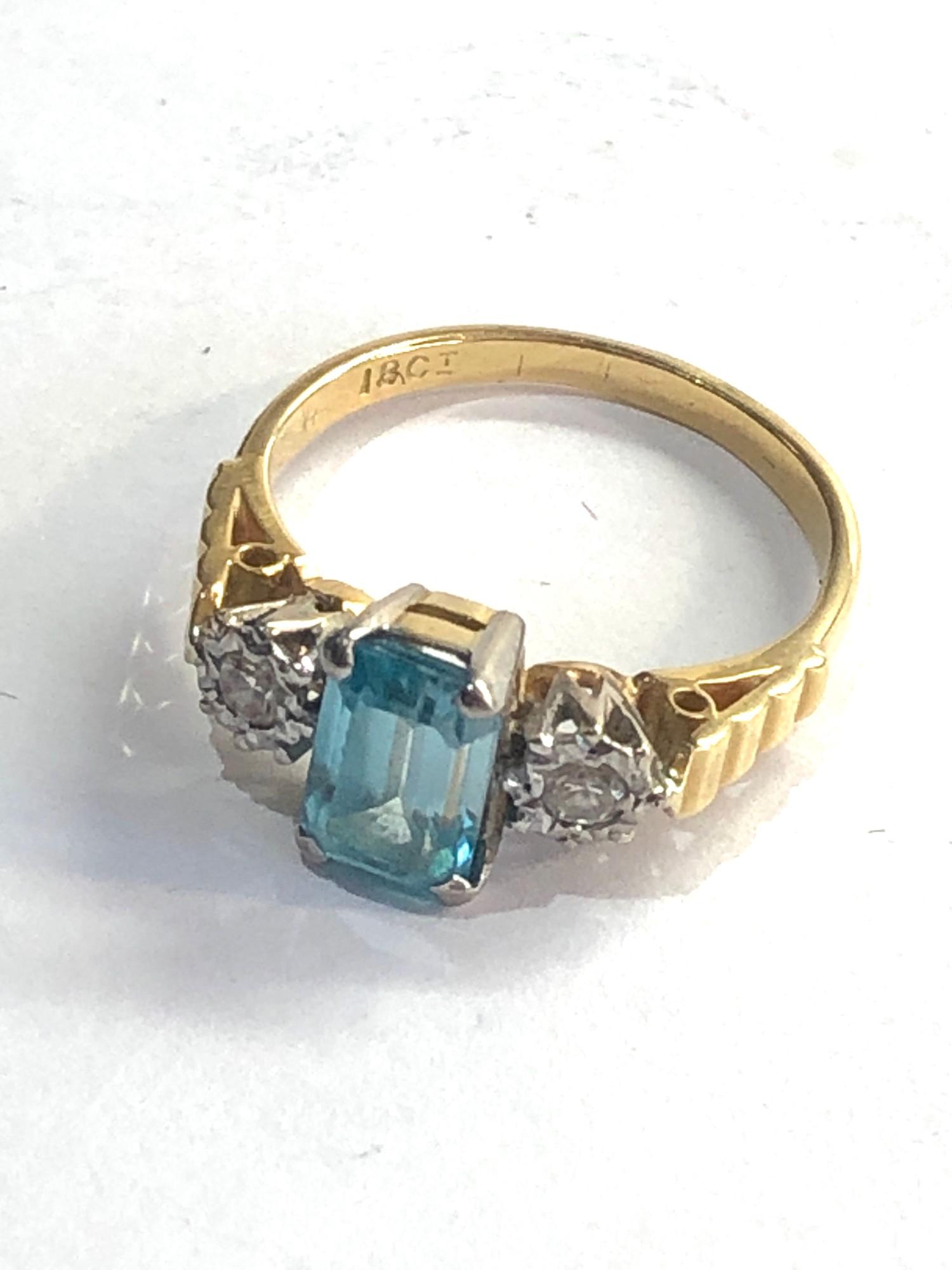 Vintage 18ct gold diamond and blue stone ring weight 4g - Image 3 of 4