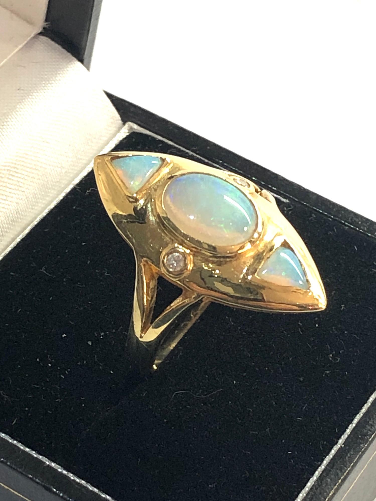 18ct gold diamond and opal ring - Image 2 of 4