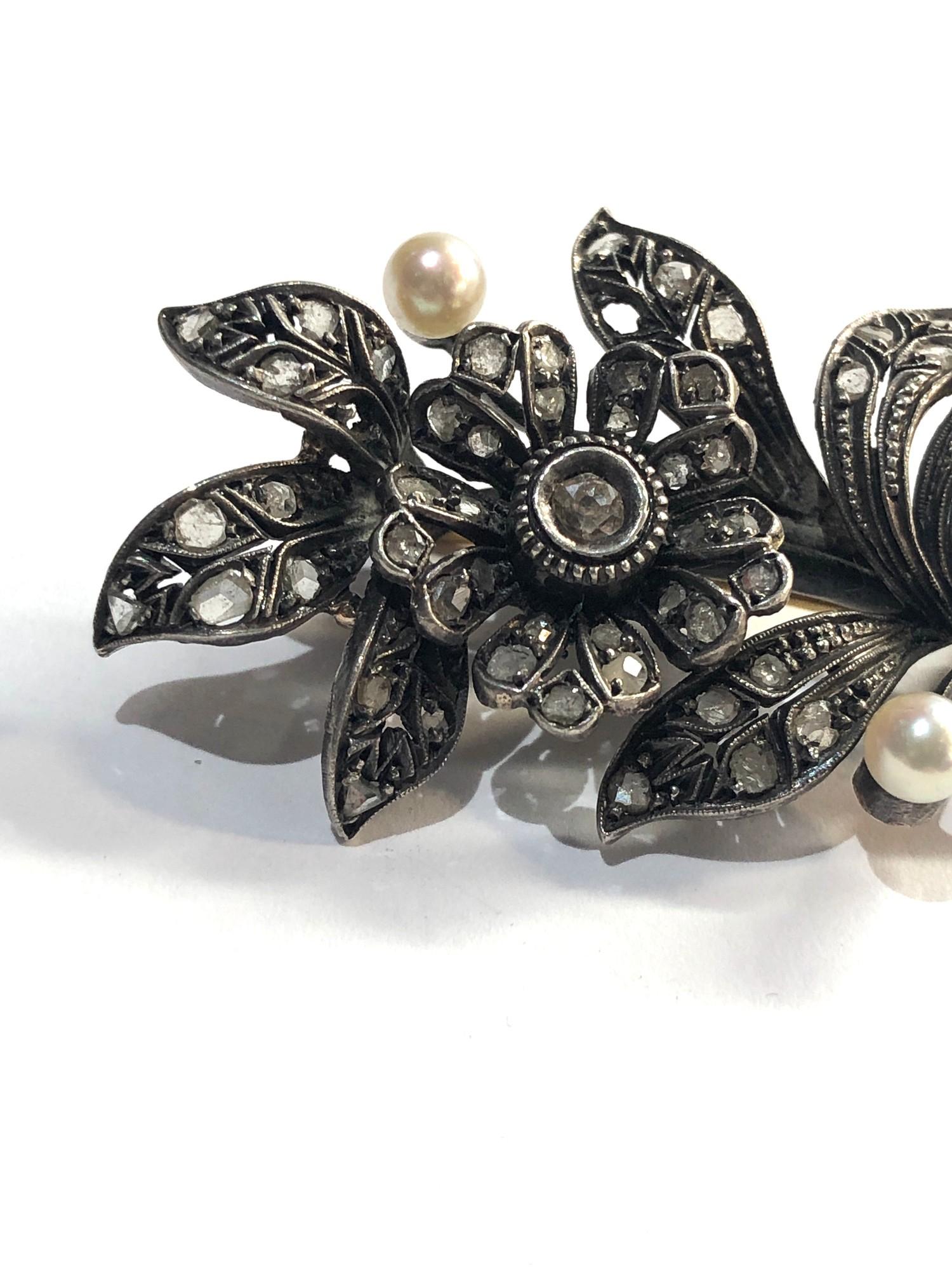 Antique rose diamond and pearl gold and silver brooch measures approx 53mm by 27mm weight 10.9g - Image 2 of 4