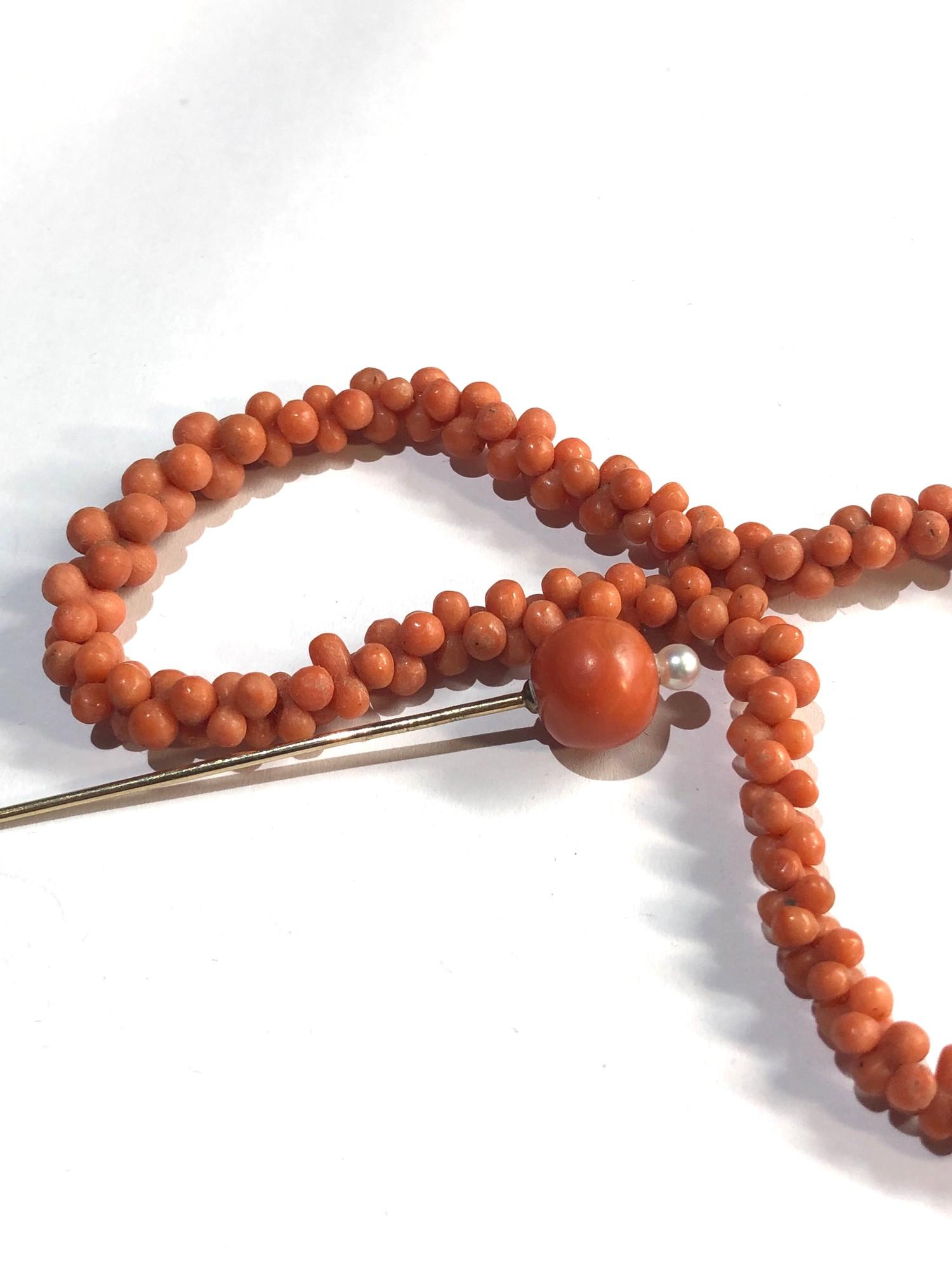 Antique coral bead necklace and 9ct & coral bead stick pin - Image 2 of 3