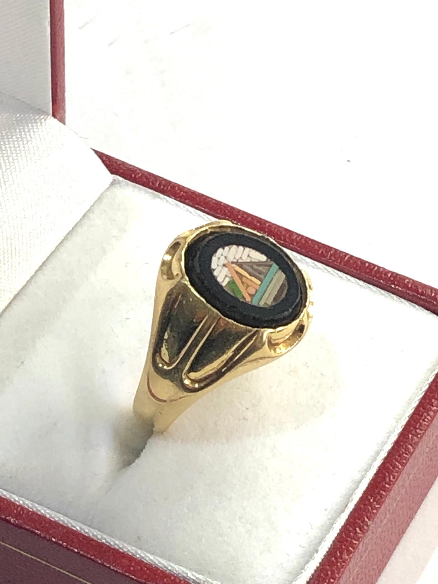 Vintage 18ct gold mosaic ring weight 9.7g - Image 2 of 4