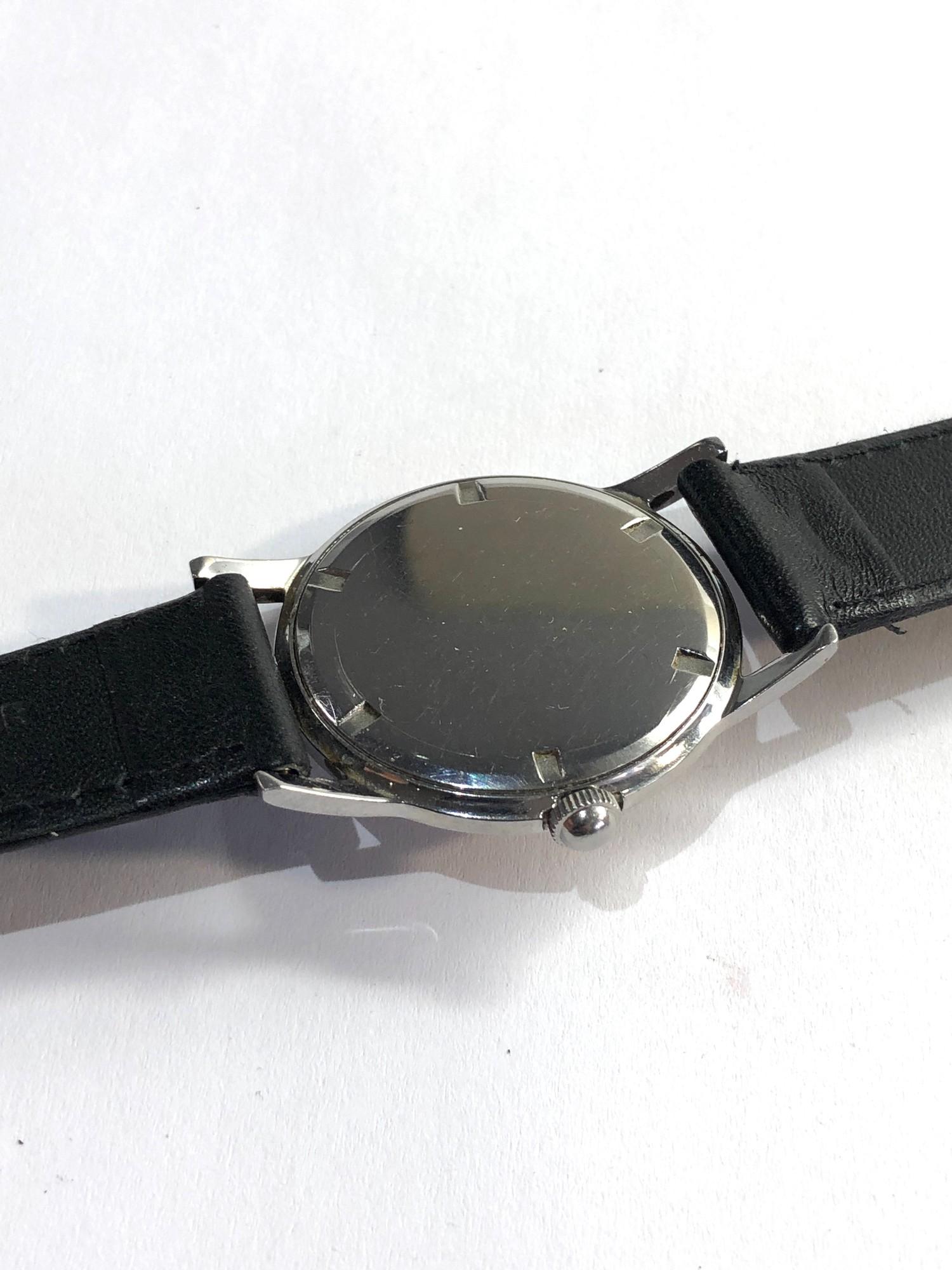 Vintage Leuba louis Geneve gents wristwatch watchwill wind and tick but no warranty is given - Image 3 of 4