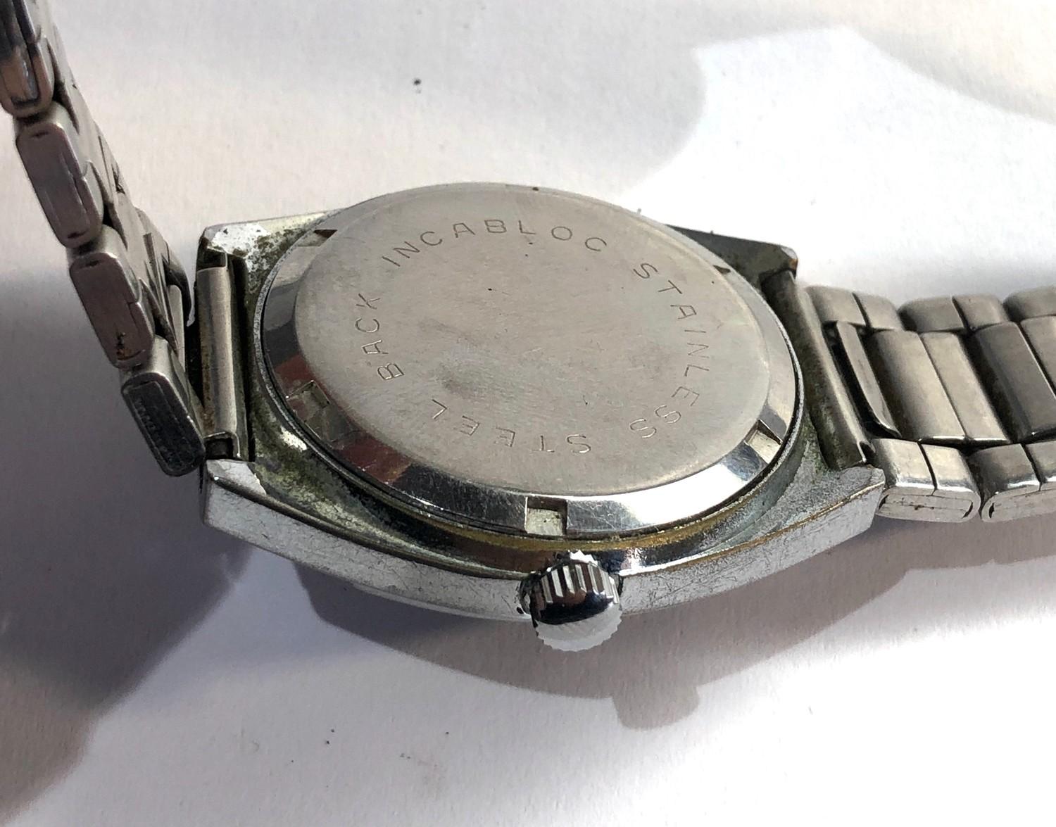 Vintage limit international gents wristwatch winds and ticks but no warranty given - Image 4 of 4