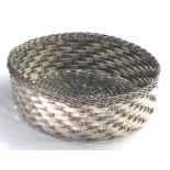 Italian silver woven basket hallmarked 925 italia sacchi-firenze measures approx 16cm dia height5.