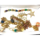 Selection of Joan Rivers jewellery, over all good condition