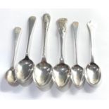 Selection of antique silver tea spoons weight 114g