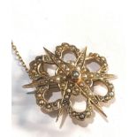 14ct gold seed-pearl brooch measures approx 32mm dia 7.2g