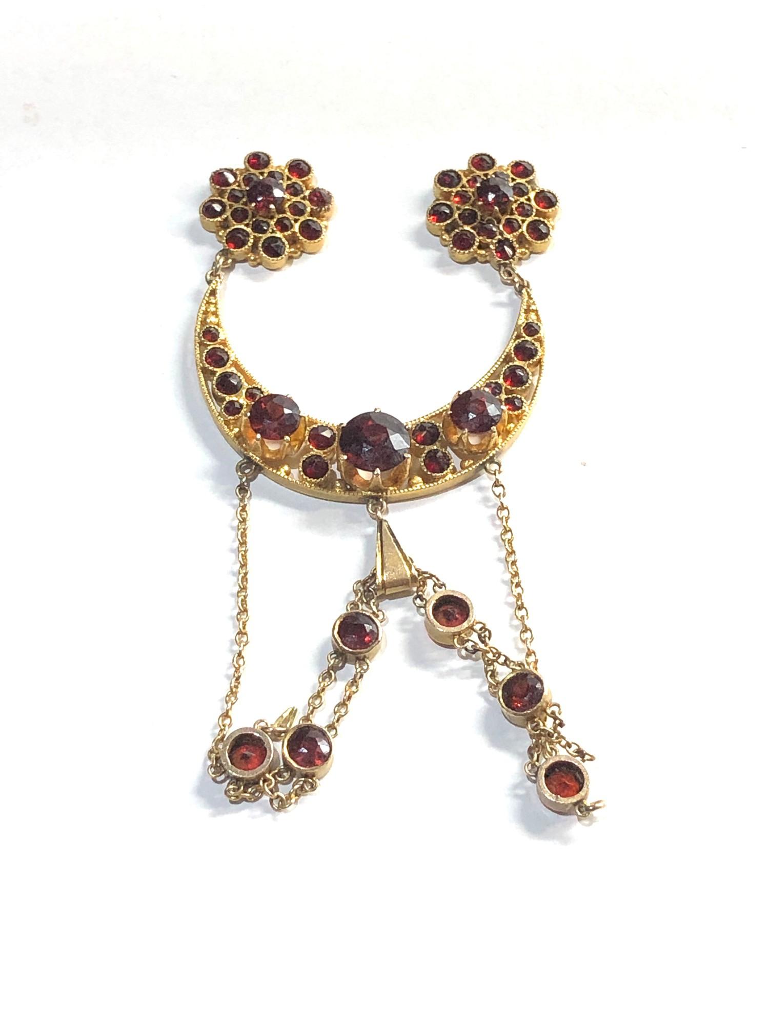 high carat gold garnet pendant 5.5g