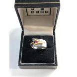 18ct gold modernist weight approx 8g ring size approx o