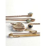 selection of vintage / antique gold jewellery includes stick pins heart pendant 1nd 15ct gold
