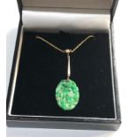 9ct gold carved jade & pearl pendant and chain, approximate total weight 3.7g, item is in good