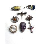 Selection of vintage silver jewellery