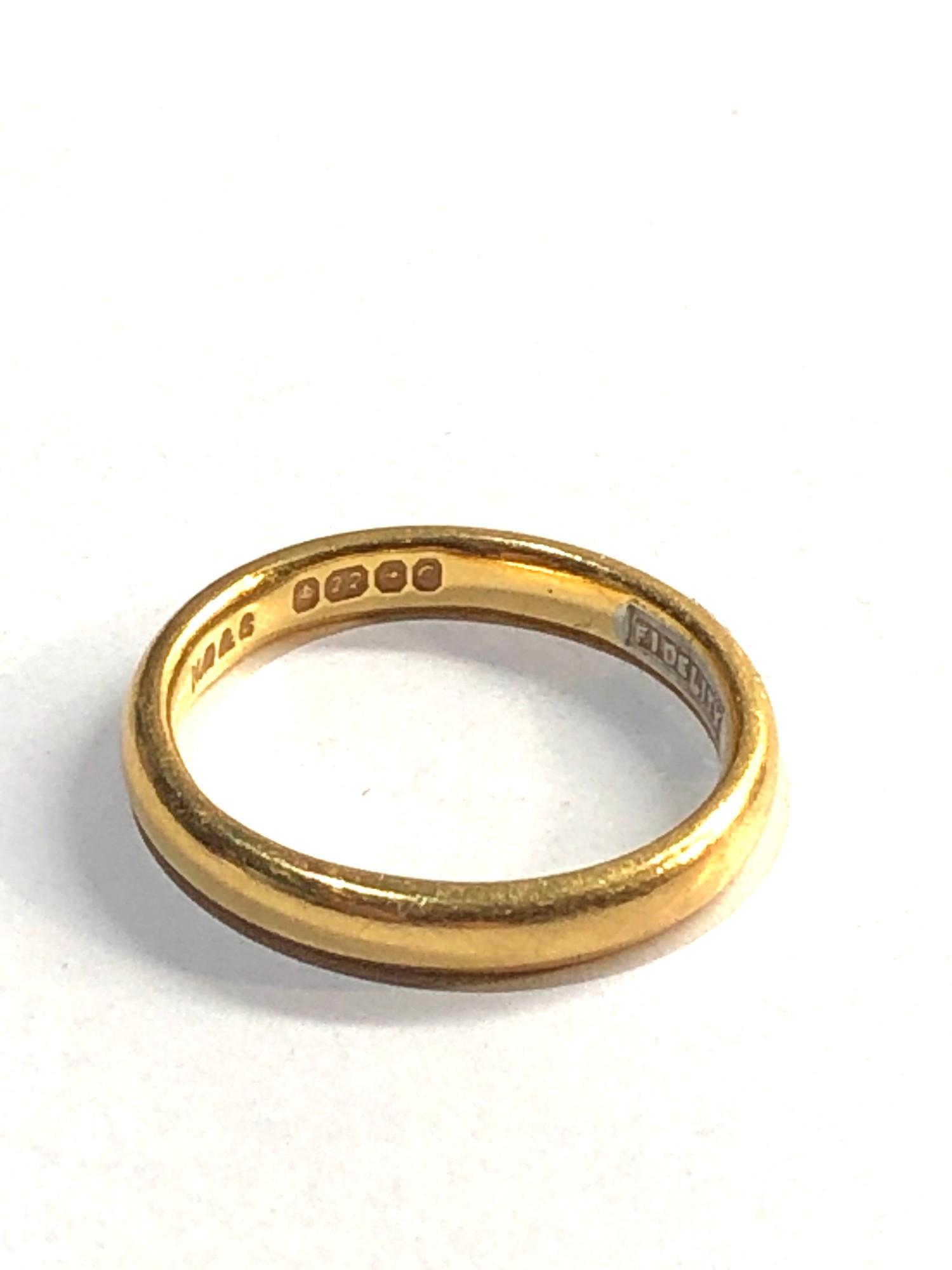 22ct gold wedding ring weight 3.4g ring size approx I/J - Image 2 of 2