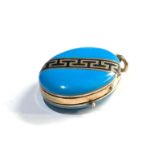 Antique 9ct gold and enamel locket measures approx 30mm by 21mm