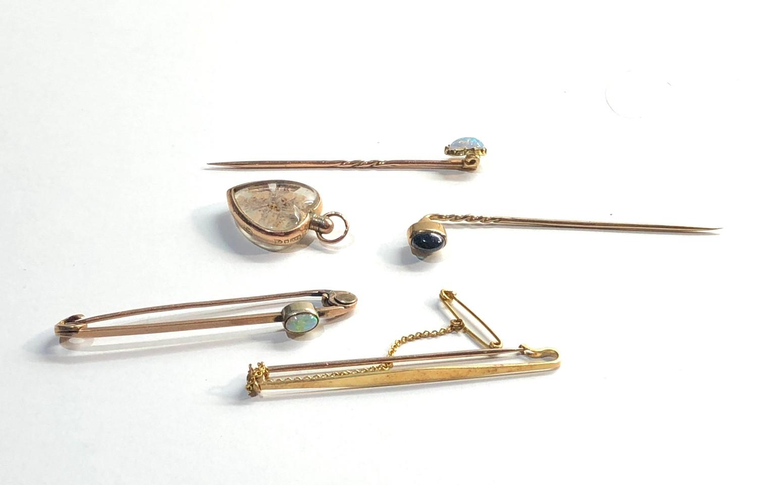 selection of vintage / antique gold jewellery includes stick pins heart pendant 1nd 15ct gold - Image 4 of 4