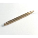 9ct gold hallmarked pen measures approx 9.2cm approx weight 12.5g