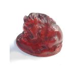 Signed amber lion netuke figure measures approx 41mm by 31mm high