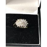 18ct gold diamond cluster ring .50 weight 2.90g
