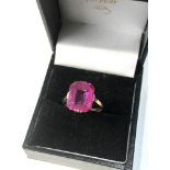 18ct gold gemstone ring