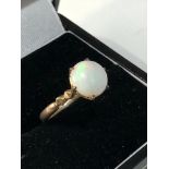 9ct gold opal ring 1.8g