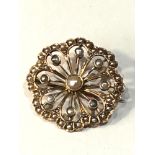 Antique 9ct gold and seed-pearl pendant brooch measures approx 3cm dia weight 4.2g