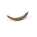 15ct gold seed pearl crescent brooch weight 3.2g