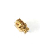 Vintage 9ct gold opening gold owl charm jewelled eyes weight 3g