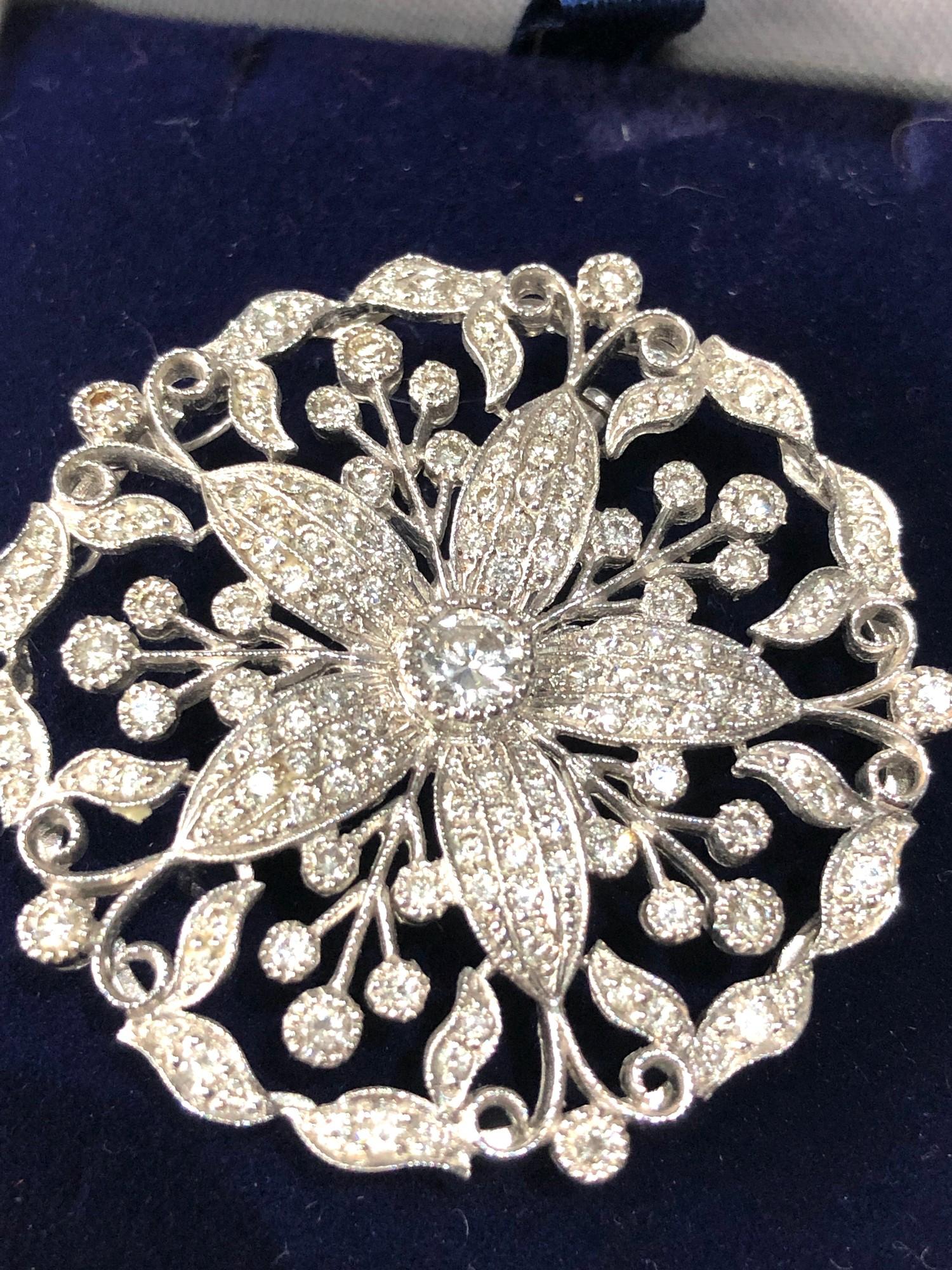 Fine antique white gold / plat floral diamond pendant pin brooch central diamond measures approx 4mm - Image 3 of 5