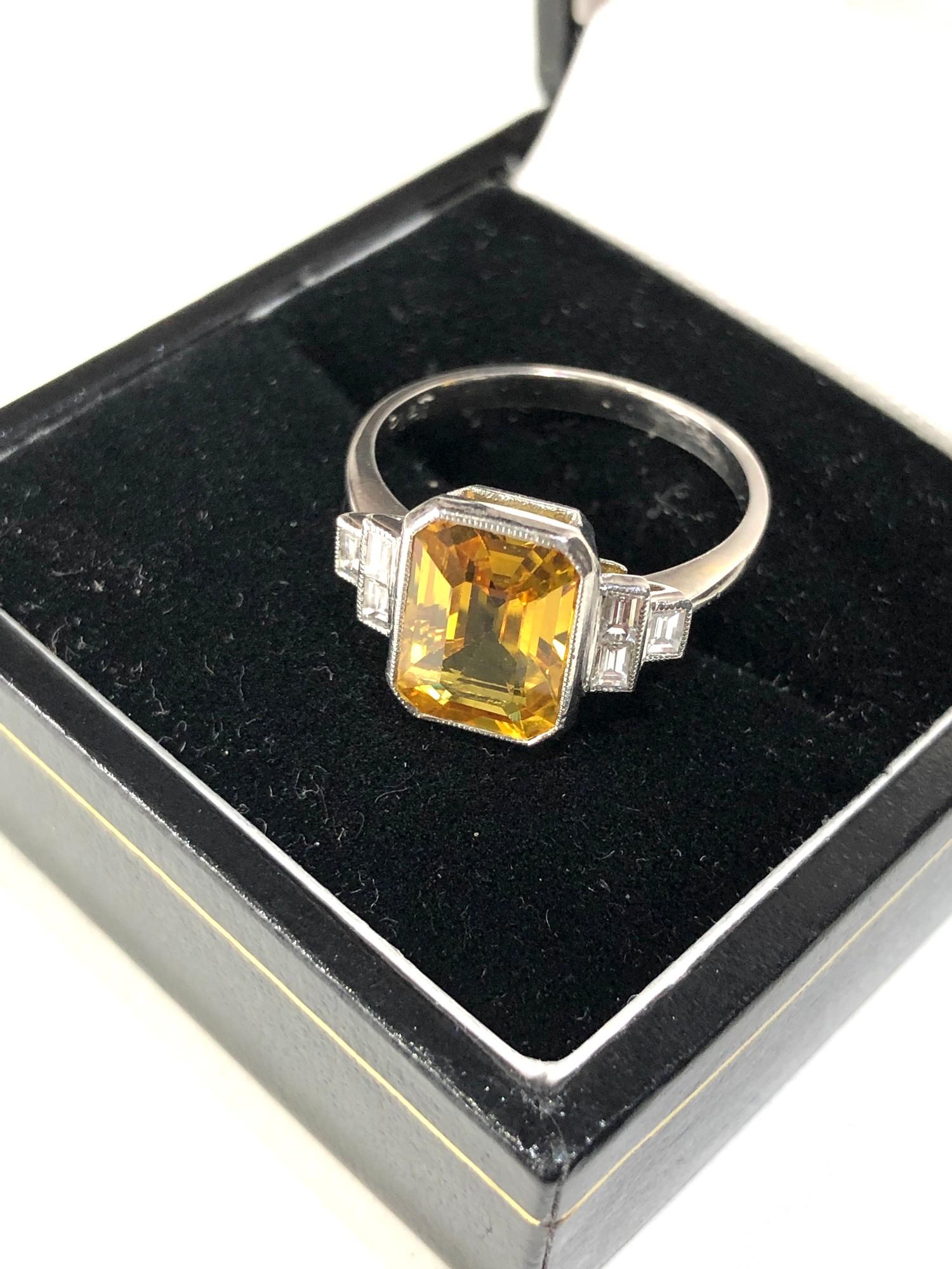 Fine platinum diamond and yellow sapphire ring central yellow sapphire measures approx 11mm by 7mm - Image 3 of 4