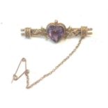 Victorian 9ct gold ametyst and seed-pearl brooch measures approx 4.3cm by 1.4cm weight 3.5g good