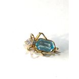 18ct gold gem stone bug brooch measures approx 2.4cm weight 3.3g