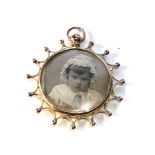 Antique 9ct gold picture pendant measures approx 4.8cm by 4.1cm weight 7.2