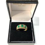 9ct gold diamond and emerald ring 3.1g