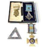 4 silver medals includes R.A.O.B and 3 silver masonic medals 1 boxed