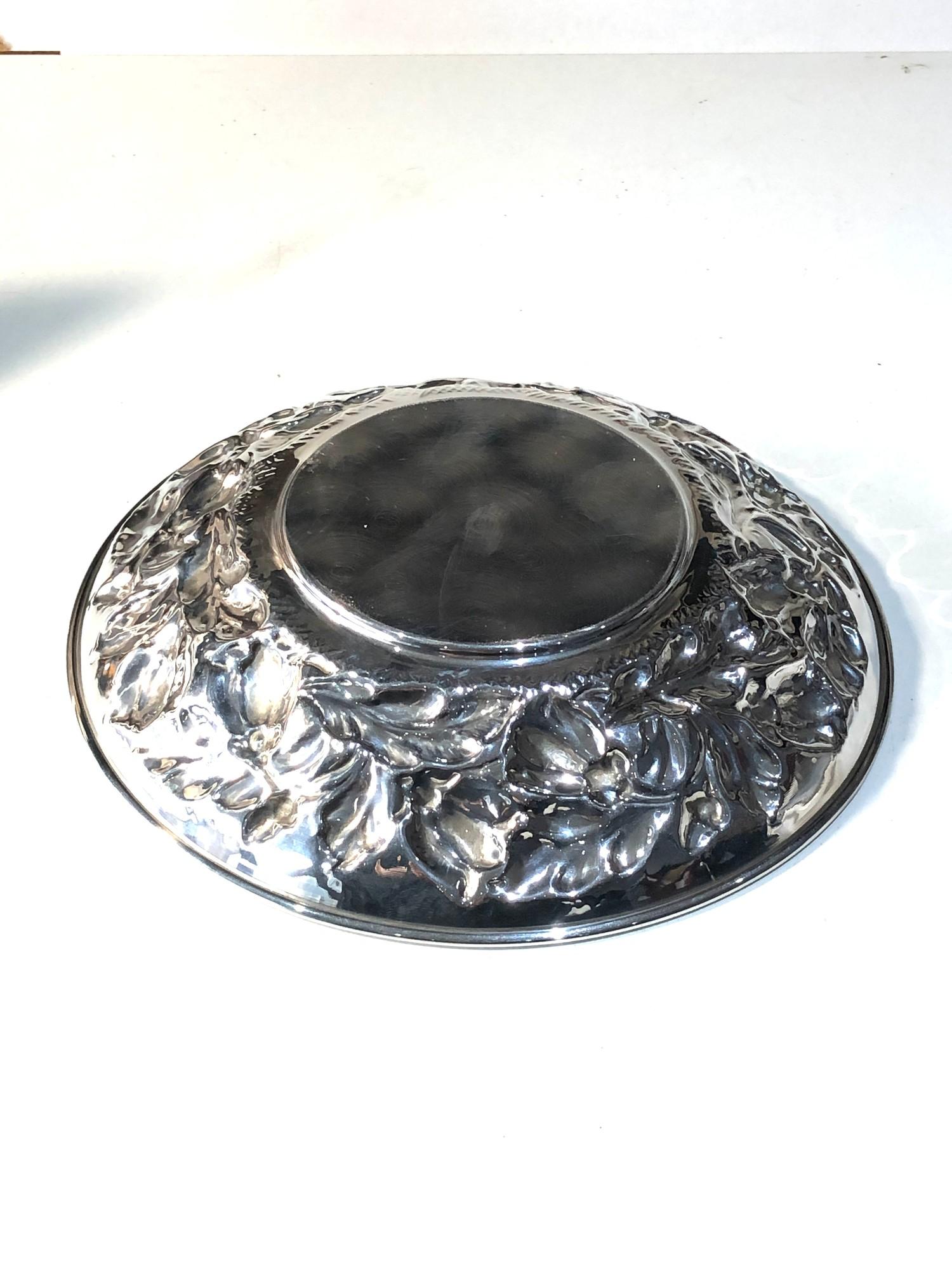 Italian silver embossed bowl measures approx 20cm dia height 3.8cm weight 180g - Image 3 of 4