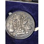 2 boxed silver Horticultural society medals