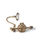 Antique 15ct gold entwined heart and seed-pearl brooch 9ct gold pin measures approx 3.5cm by 1.5cm
