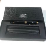 Mont Blanc Meisterstuck Mozart edition 30370 fountain pen medium 14K nib and leather pouch