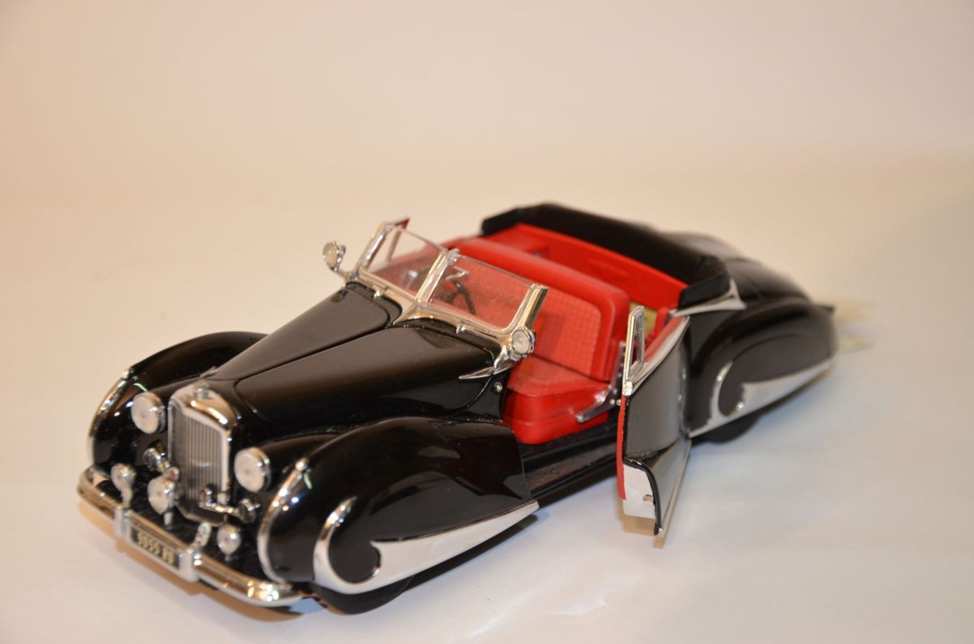 Minor problems - Franklin Mint "1947 Bentley"