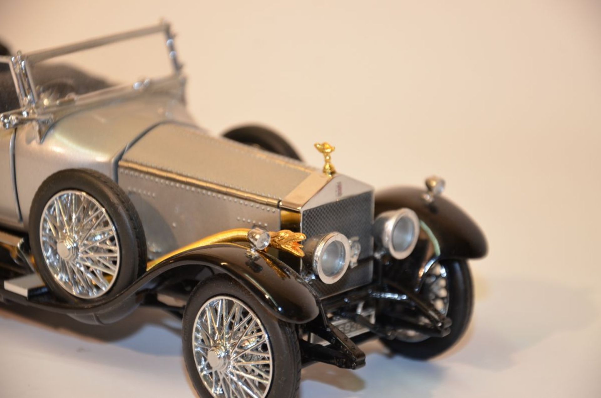 Franklin Mint "1925 Rolls-Royce Silver Ghost" 1/24 scale - Image 3 of 5