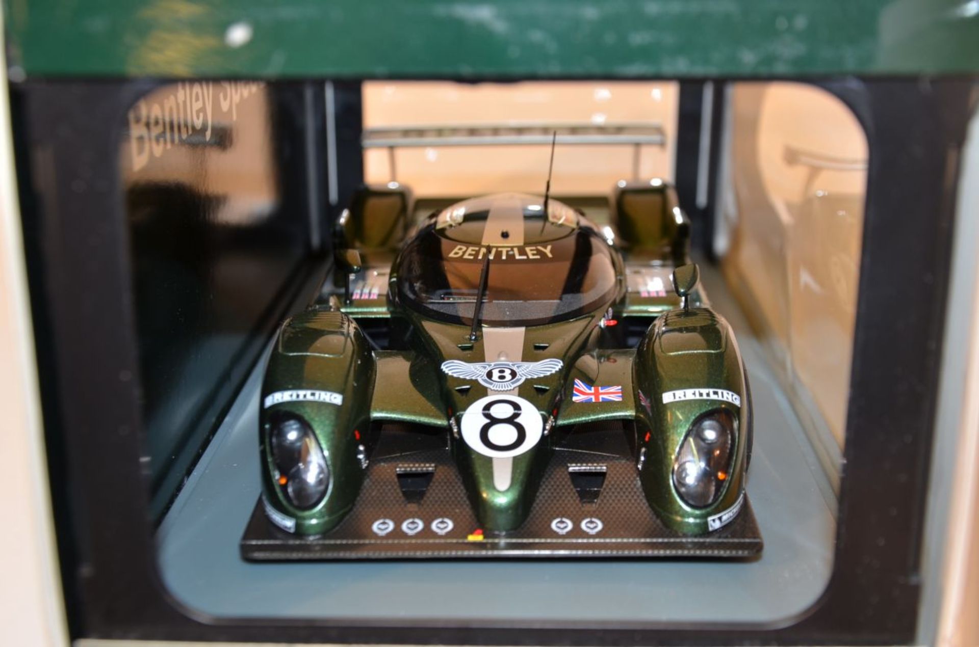 AUTOart Motorsport "Bentley Speed 8 Le Mans 2003" - Bild 3 aus 3