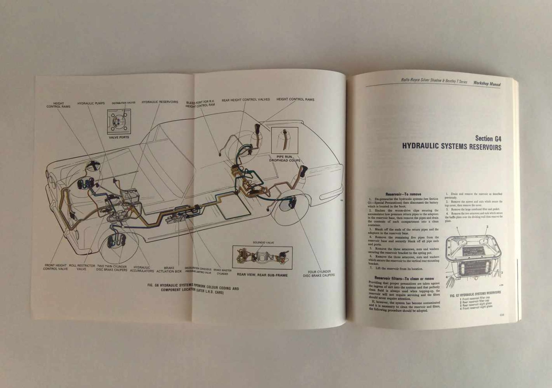 Rolls-Royce and Bentley workshop manuals, volumes 1-4 - Bild 2 aus 2