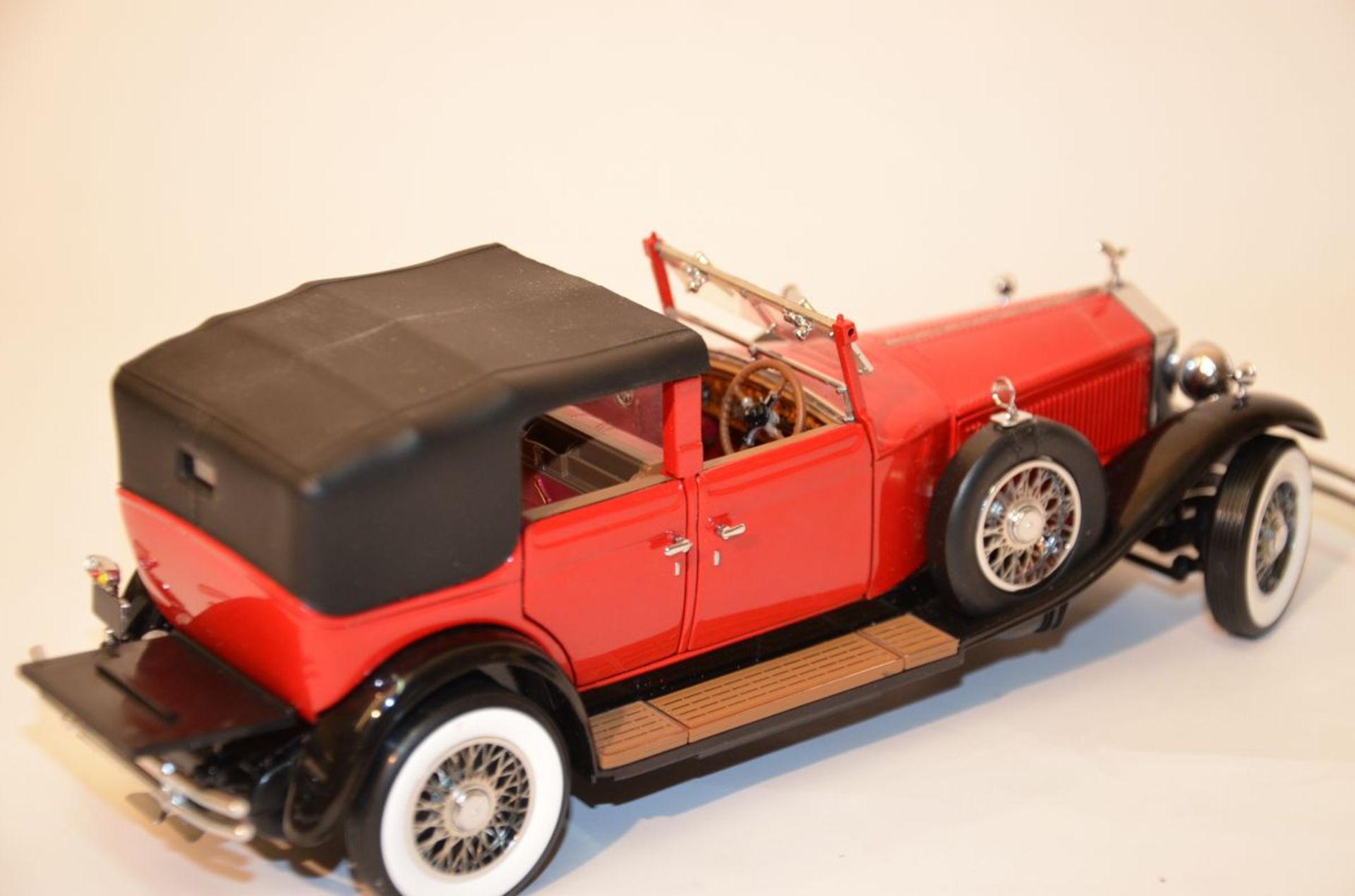 "1929 Rolls-Royce Phantom I Cabriolet De Ville" model car - Image 3 of 4