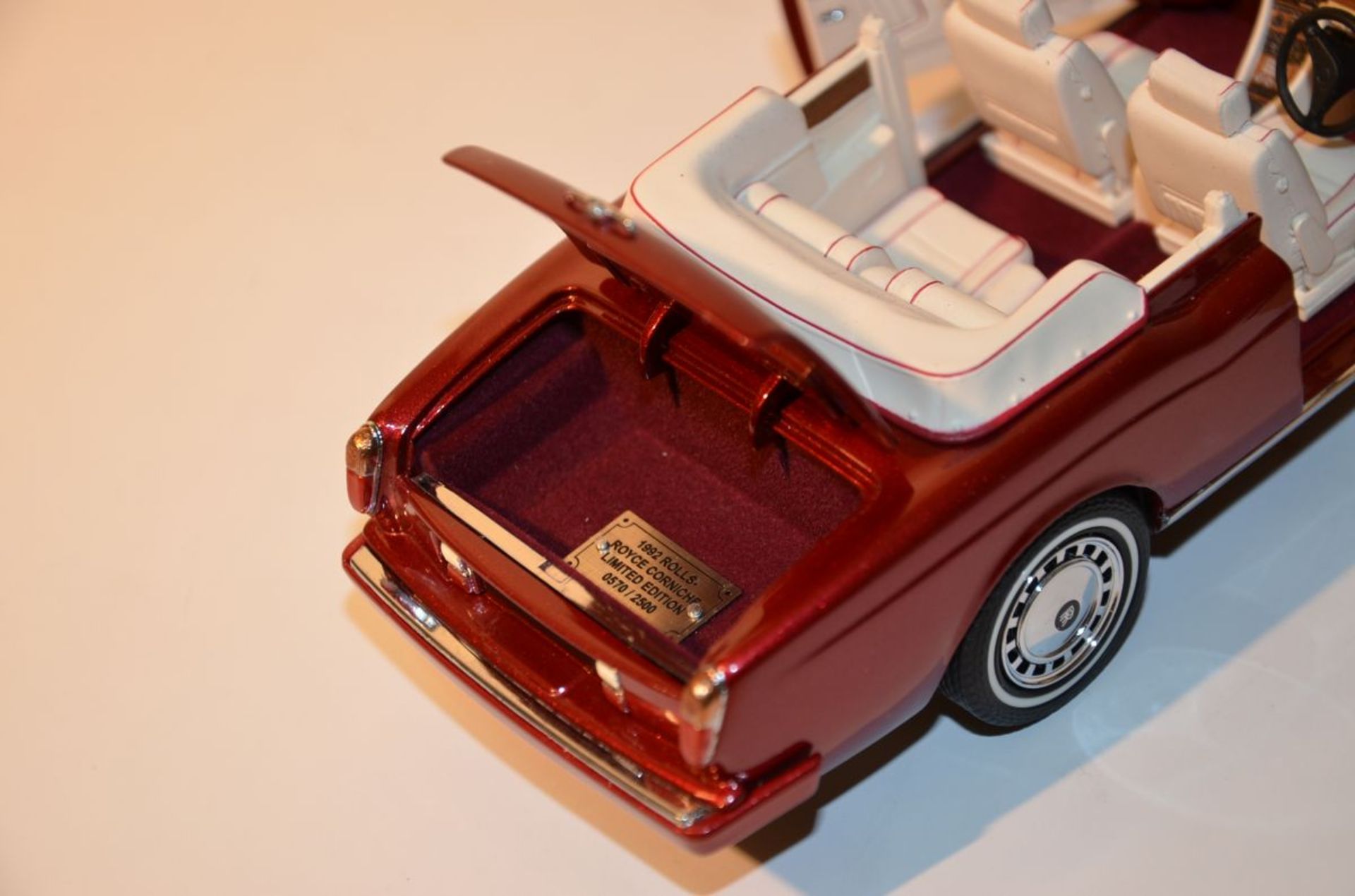 Franklin Mint "1992 Rolls-Royce Corniche limited edition" - Image 5 of 5