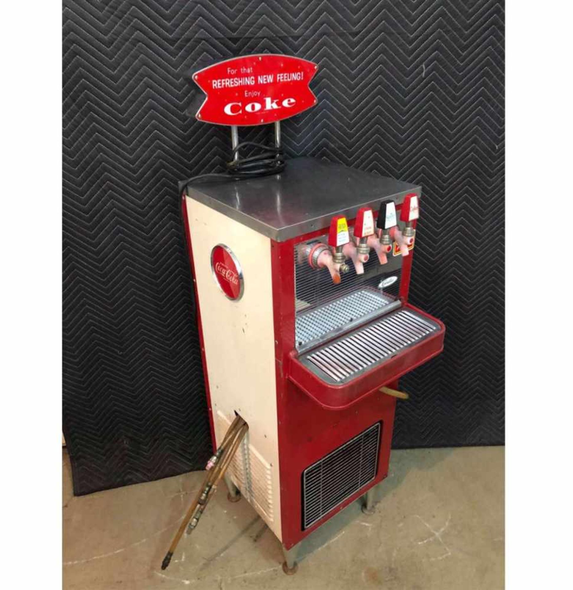 Coca-Cola Premix Dispenser Machine - Very Rare - OriginalPremix refers to a ready-mixed, ready-to- - Bild 2 aus 4